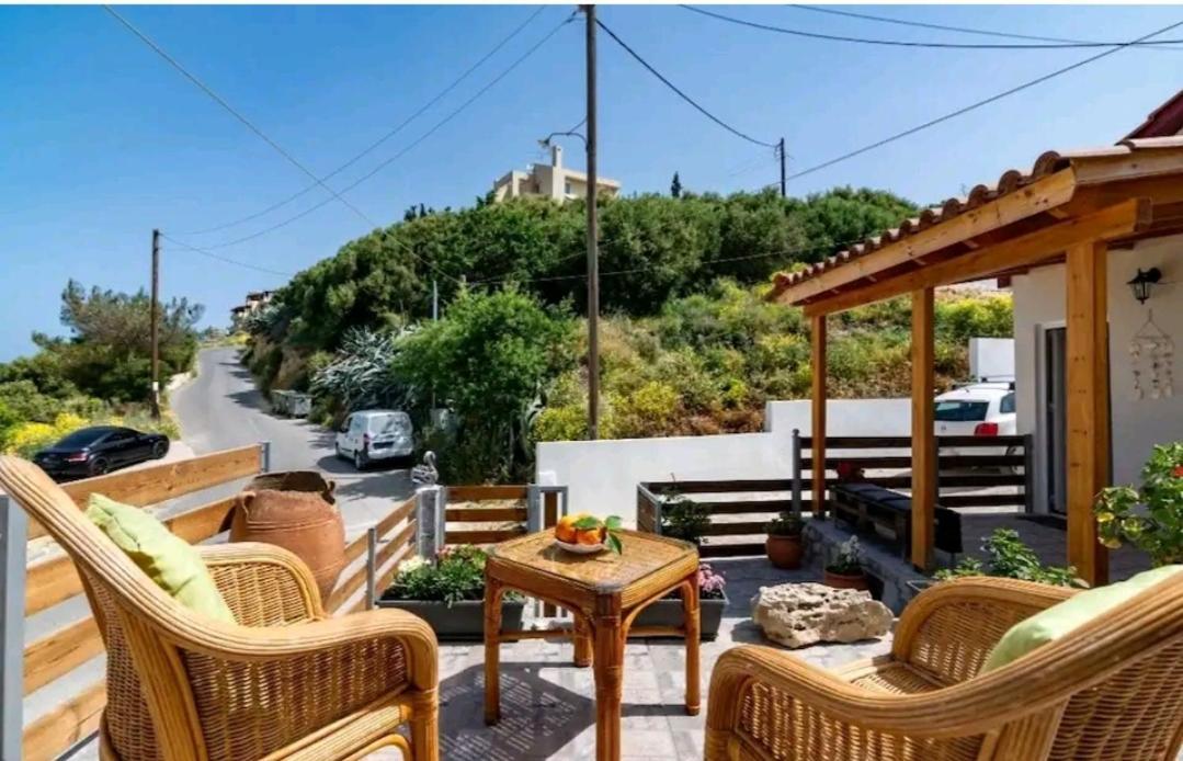 The Holiday House 3 Ираклион Экстерьер фото